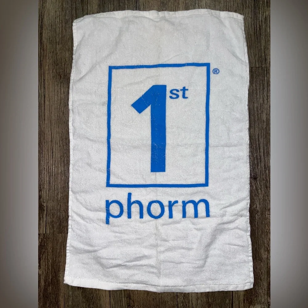 NWOT 1st Phorm gym hand towel blue and white